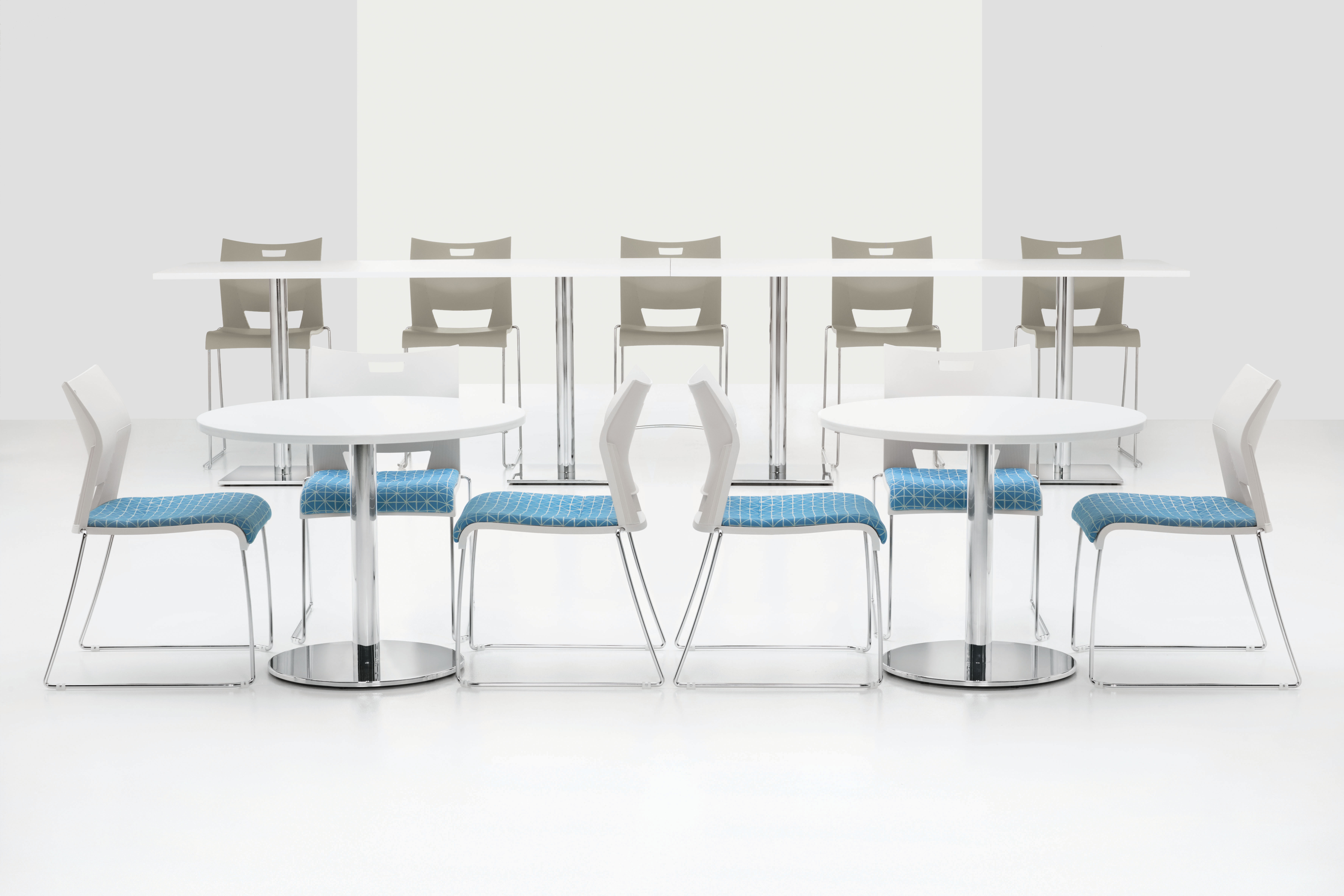 Global Furniture Group, Swap tables™ – the right proportions, flawless surfaces and a solid foundation. Squares or rounds