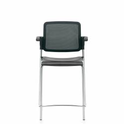 Tabouret de comptoir avec accoudoirs, assise en polypropylène et dossier en tissu maillé Sonic – Siège pour salle de formation – Sièges pour salle de formation – Tabouret de comptoir avec accoudoirs, assise en polypropylène et dossier en tissu maillé