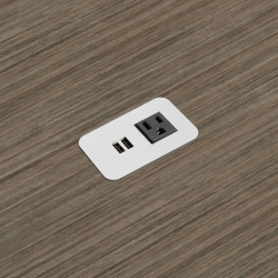Mini-bloc d’alimentation/USB, argent Mini-bloc d’alimentation/USB, argent Model Thumbnail