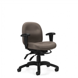 Fauteuil à basculements multiples à dossier bas, grande assise Model Thumbnail
