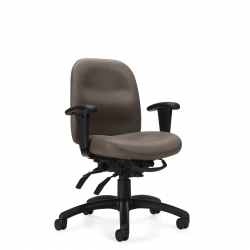 Fauteuil à basculements multiples à dossier moyen, Schukra, assise régulière Model Thumbnail