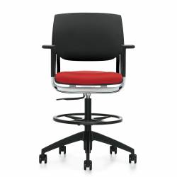 Tabouret fonctionnel, assise rembourrée et dossier en polypropylène Tabouret fonctionnel, assise rembourrée et dossier en polypropylène Model Thumbnail